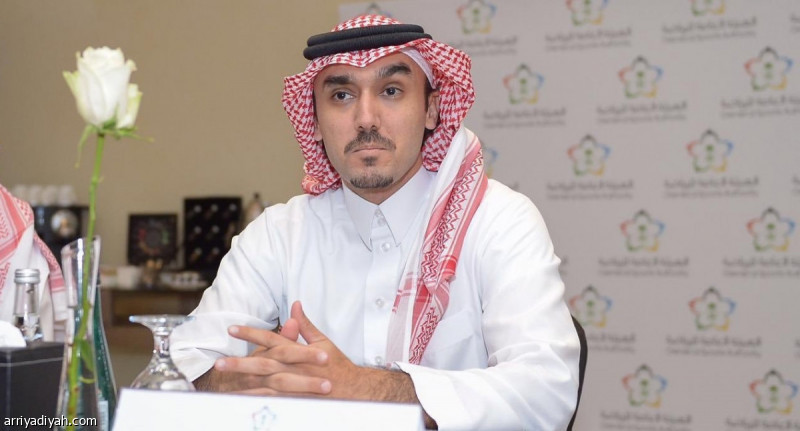 الفيصل يدعو 5 آلاف طالب لدعم الأخضر أمام مالي
