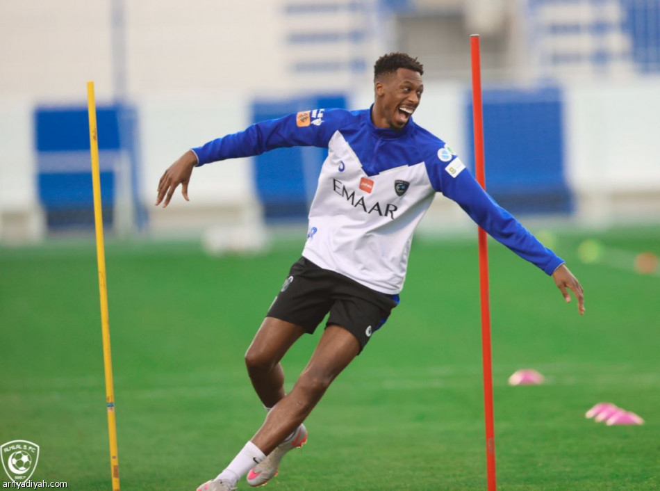 الإصابات تضرب الهلال قبل الأهلي