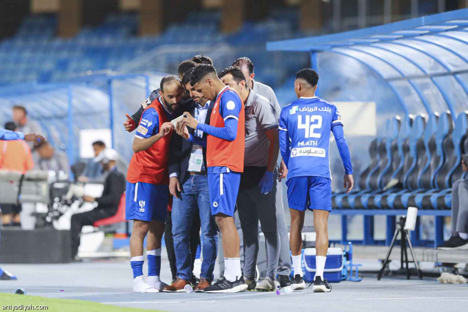 سابقة في «روشن»..
الهلال
يرفض الهزيمة