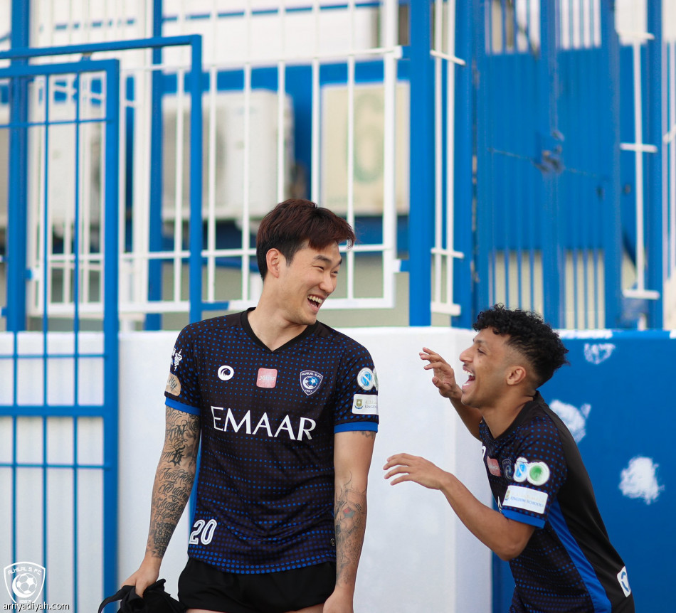 ميكالي يرفع لياقة لاعبي الهلال.. والعبدان يغيب