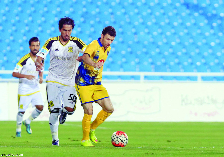 التعاون يبقي على الأمل الآسيوي