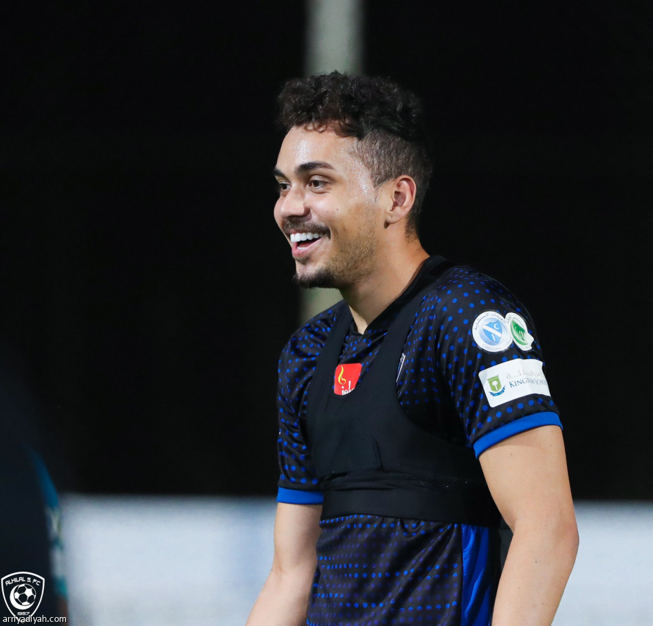 الهلال.. برنامج تأهيلي مكثف يجهز كاريلو