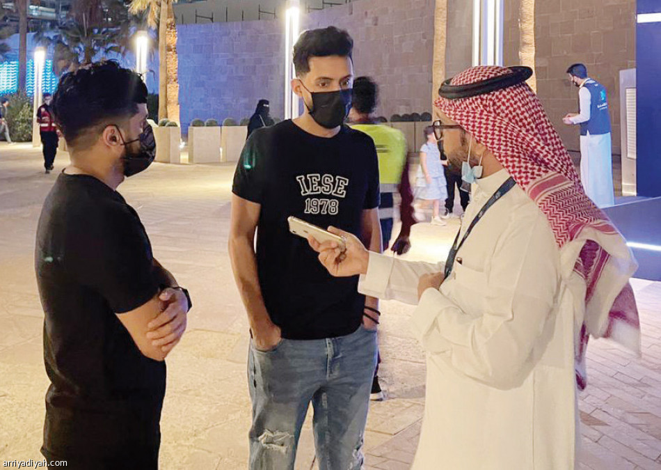 أورس
يعرض النحت المصور