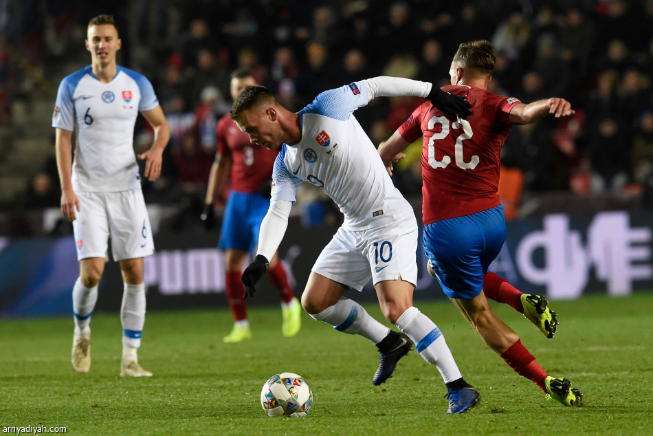 التشيك تتفوق على سلوفاكيا وتنجو من الهبوط في دوري الأمم