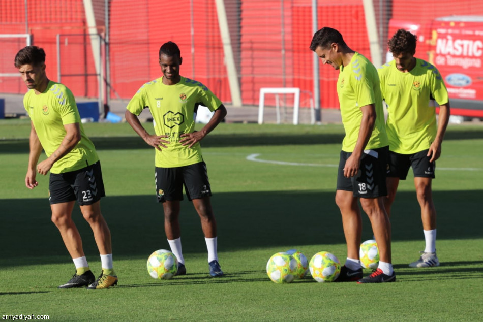 لاعب سعودي ينضم إلى ناستيك الإسباني