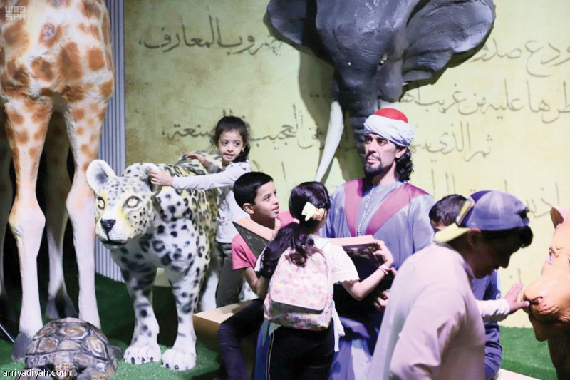 الجاحظ
يعود