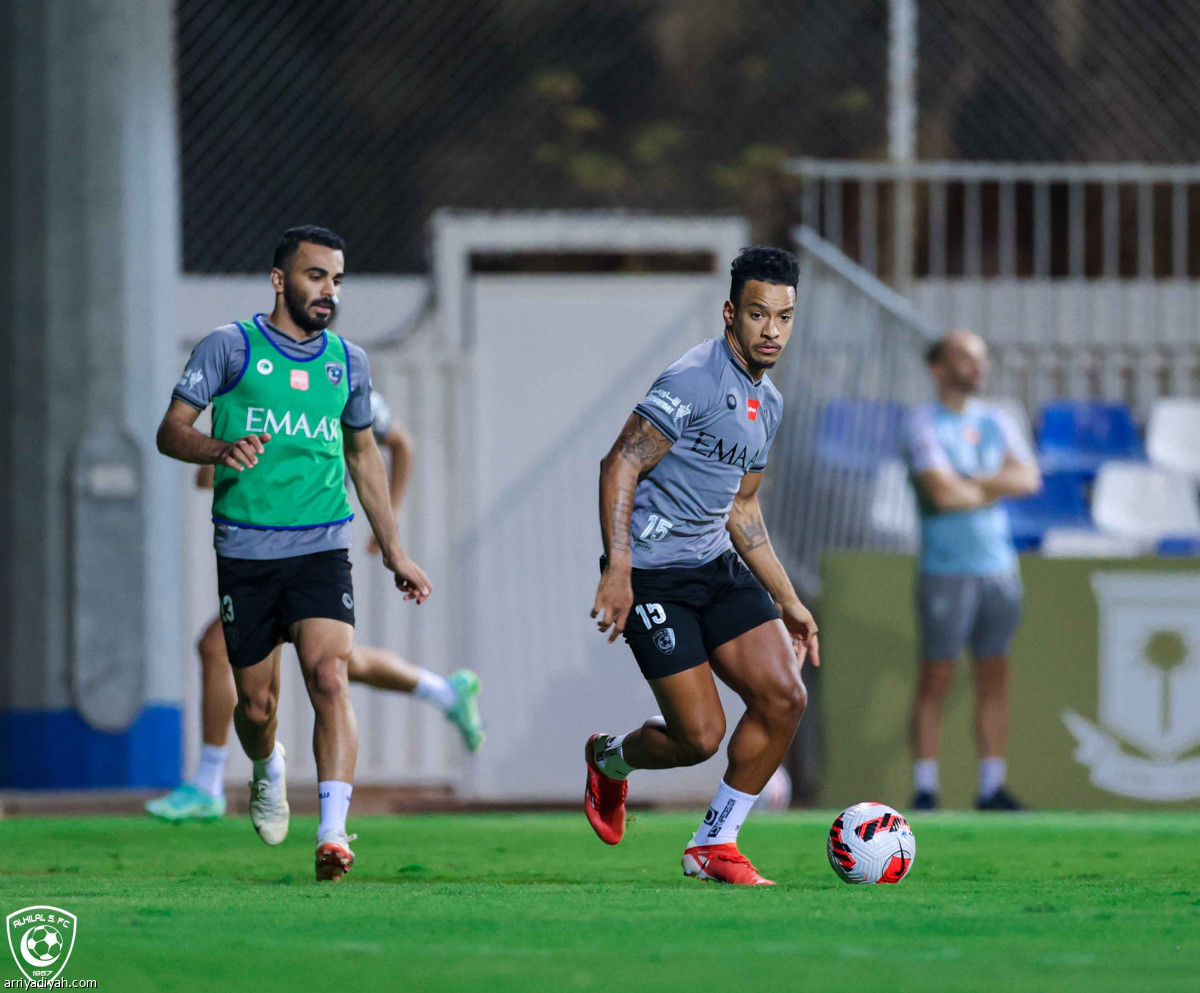 الهلال.. مناورة جزئية