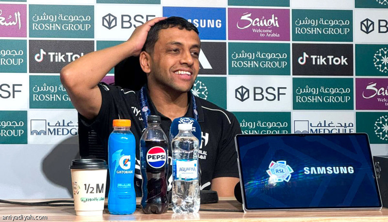 محمد الشلهوب يعبر عن سعادته بفوز الهلال على الرائد بخماسية في أولى مبارياته كمدرب