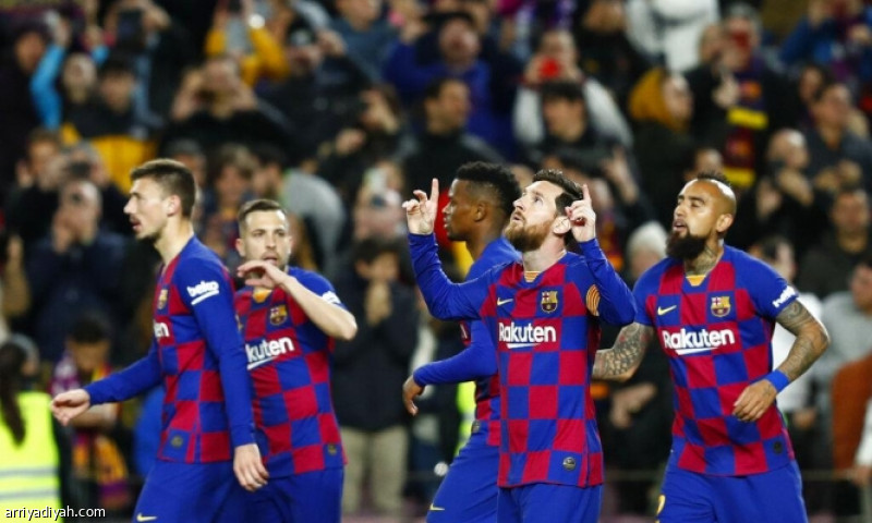 لاعبو برشلونة يرفضون تخفيض رواتبهم