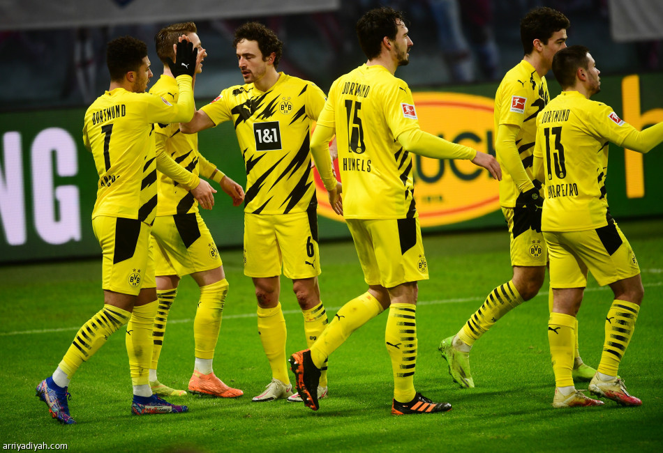 دورتموند يسقط لايبزيج.. ويحرمه الصدارة