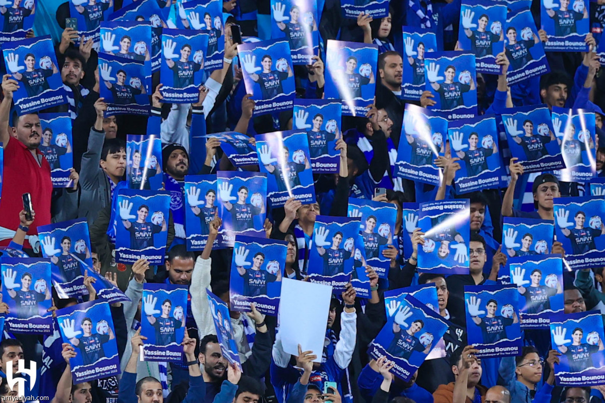 الهلال.. لا يتوقف