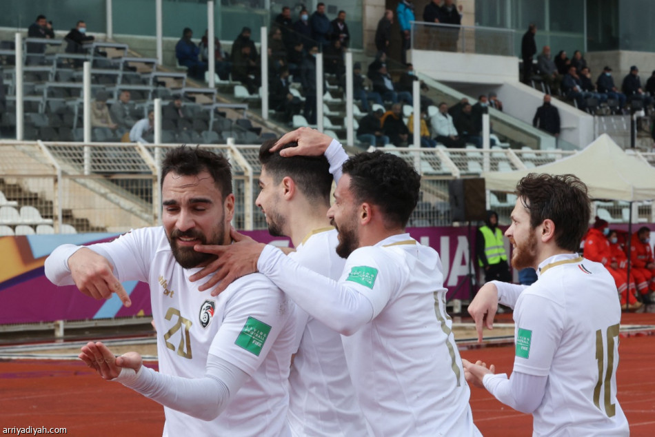 سوريا تضرب لبنان بثلاثية نظيفة
