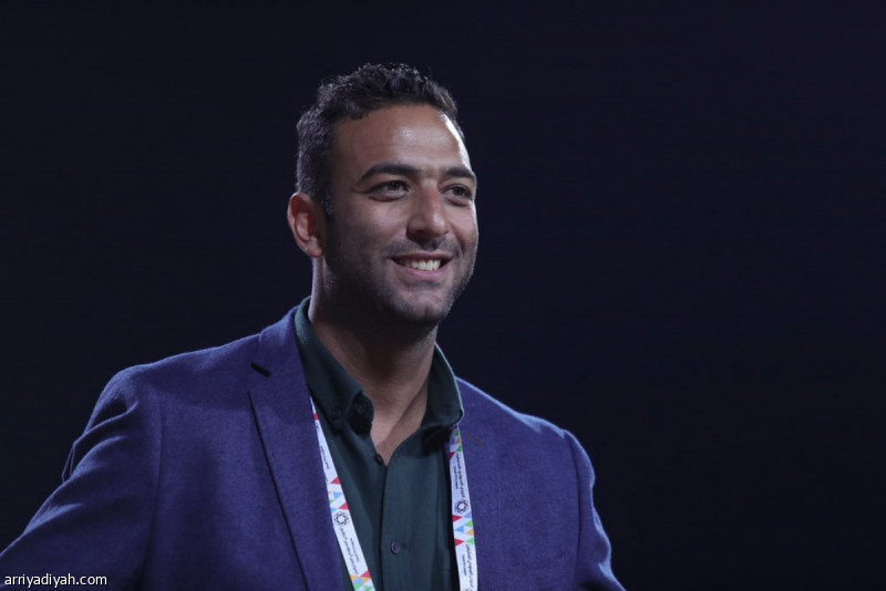 ميدو يدافع عن كاسونجو بعد الإصابة