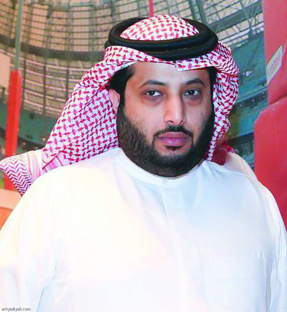 إصدار تذاكر للعائلات.. ولائحة الملاعب تنتظر الاعتماد