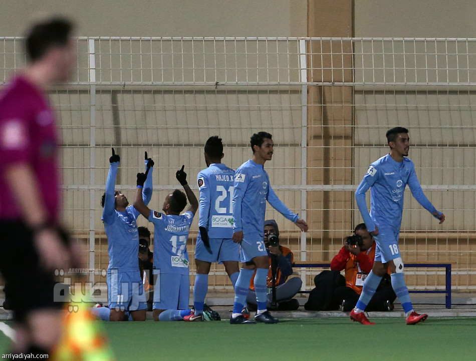 الباطن يوقف انطلاقة النصر في الدوري