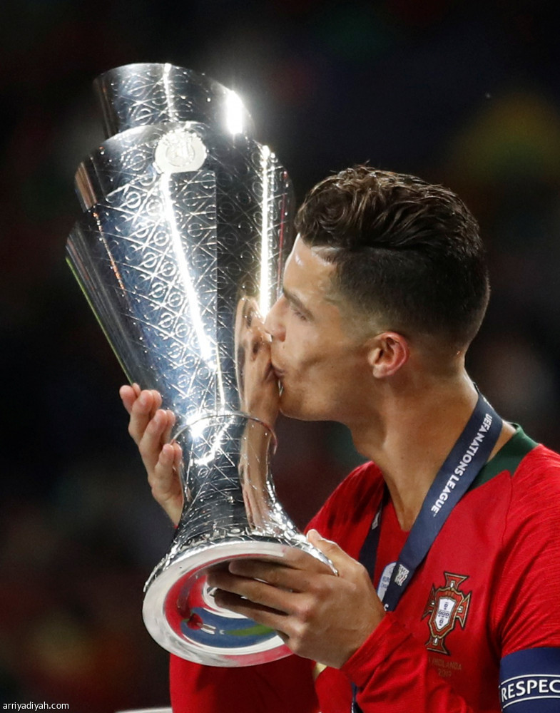 رونالدو هدافا للدوري الأوروبي.. وسيلفا أفضل لاعب