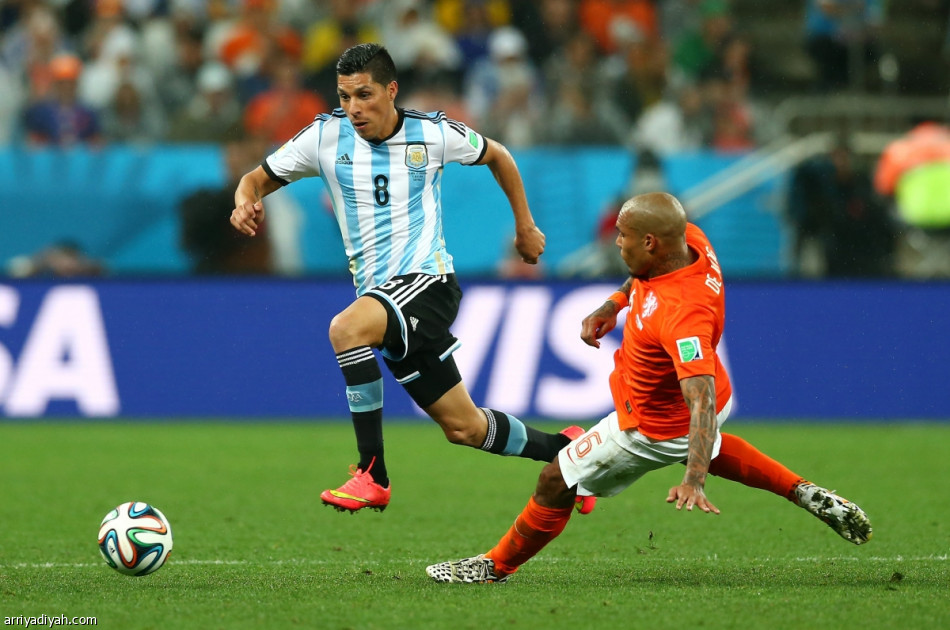 الأرجنتين تضم بيريز لتشكيلة كأس العالم بدلا من لانزيني