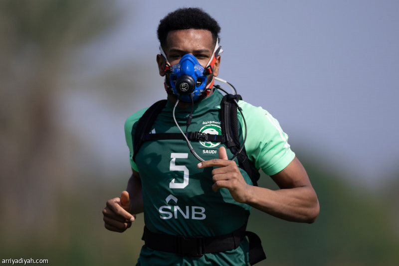 Saudi National Football Team Defender Ali Al-Bulaihi Withdraws from Group Training Due to Injury: Asian Cup Participation in Question