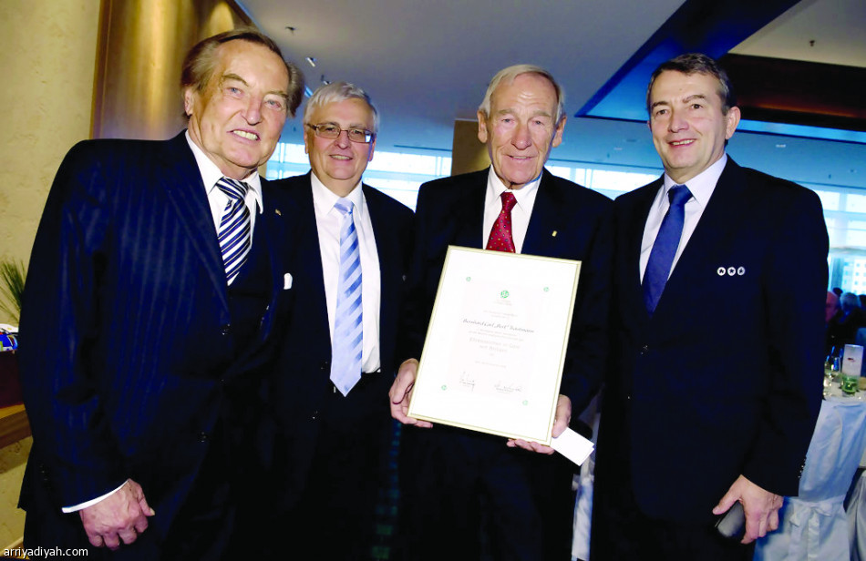 أحلام عيد تكلف مليار يورو