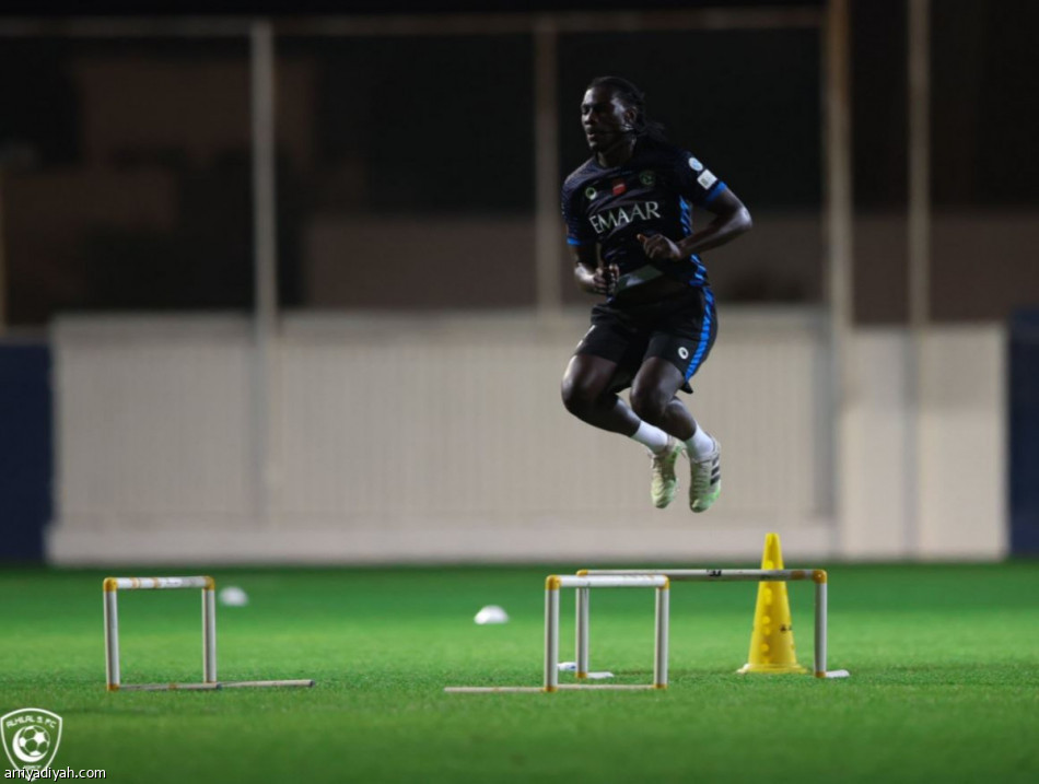 كويلار يدعم الهلال أمام الوحدة