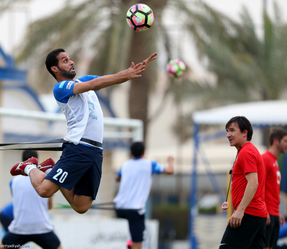 الهلال ينهي تدريباته .. ويغادر إلى الدوحة