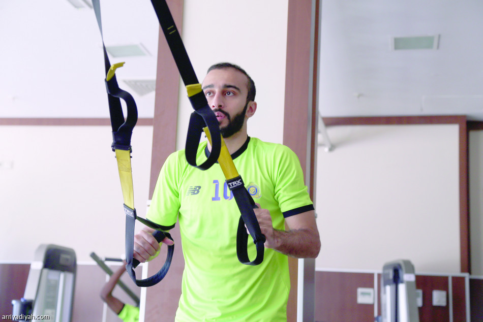 جوميز يقوي عضلات النصراويين في صالة الحديد