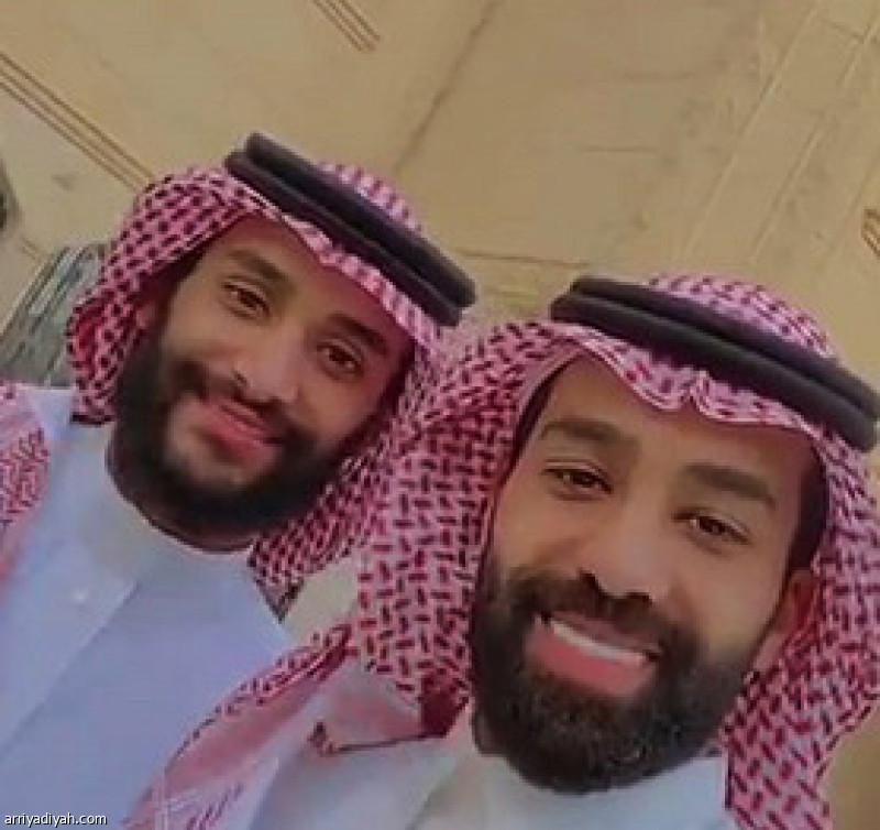 سناب شات
يوثق أجواء العيد