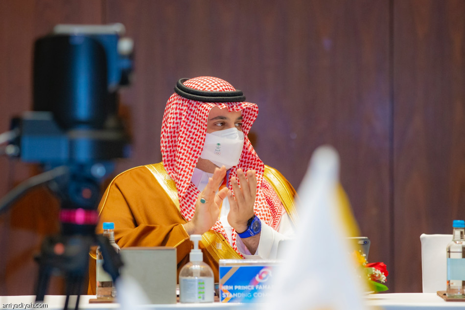 فهد بن جلوي يستعرض «الرياض 2034» ويستقبل الهويش