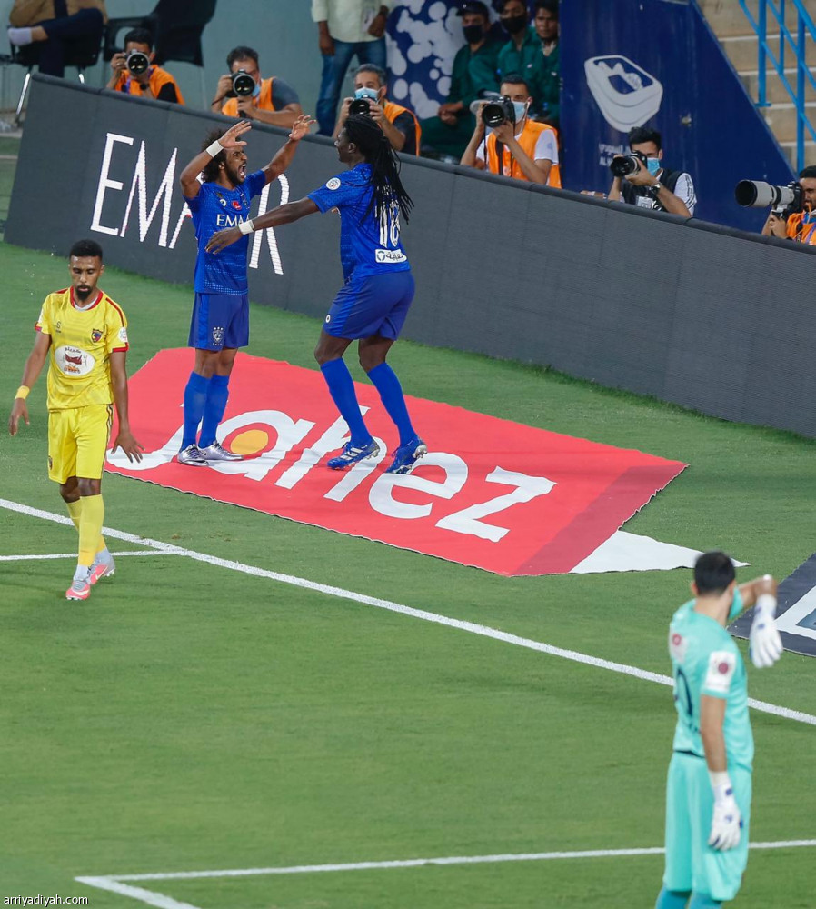 الزعيم يمزق الأحلام.. وينتزع تاج الدوري
