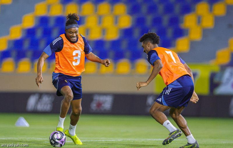 الإصابات تداهم النصر.. سيماكان وكومان يجريان كشفا بالأشعة