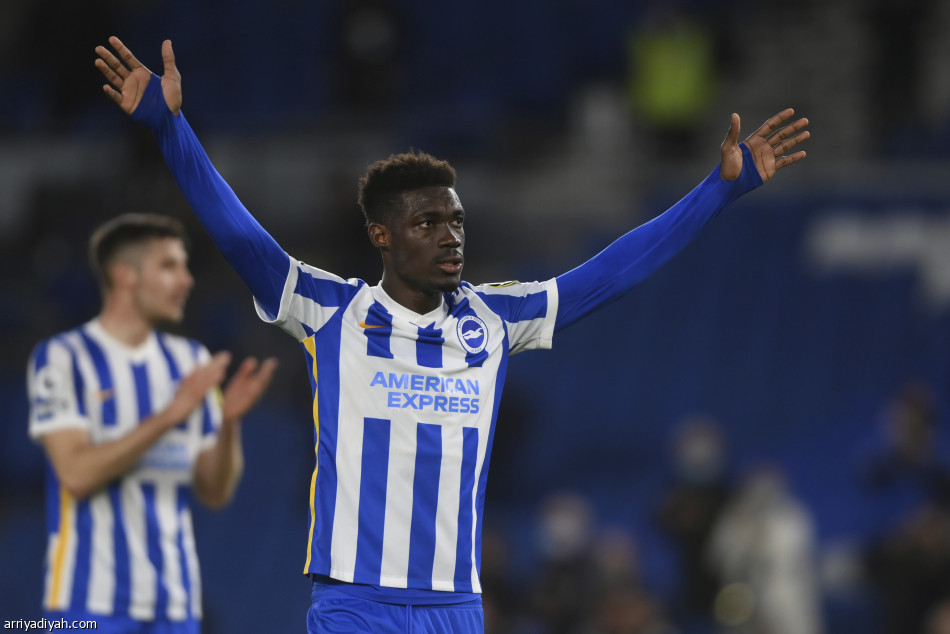 برايتون يهزم البطل بثلاثية