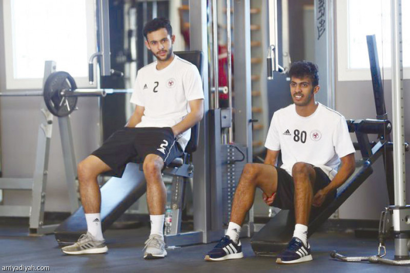صورة التقطت أمس من تدريبات فريق الفيصلي الأول لكرة القدم التي احتضنتها صالة الشيخ عبدالله بن عبدالرحمن العقيل في مقر النادي (المركز الإعلامي ـ الفيصلي)