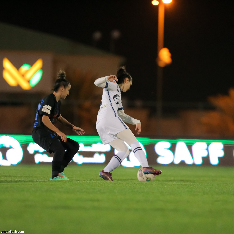 ممتاز السيدات.. الهلال يطارد النصر بثنائية اليمامة