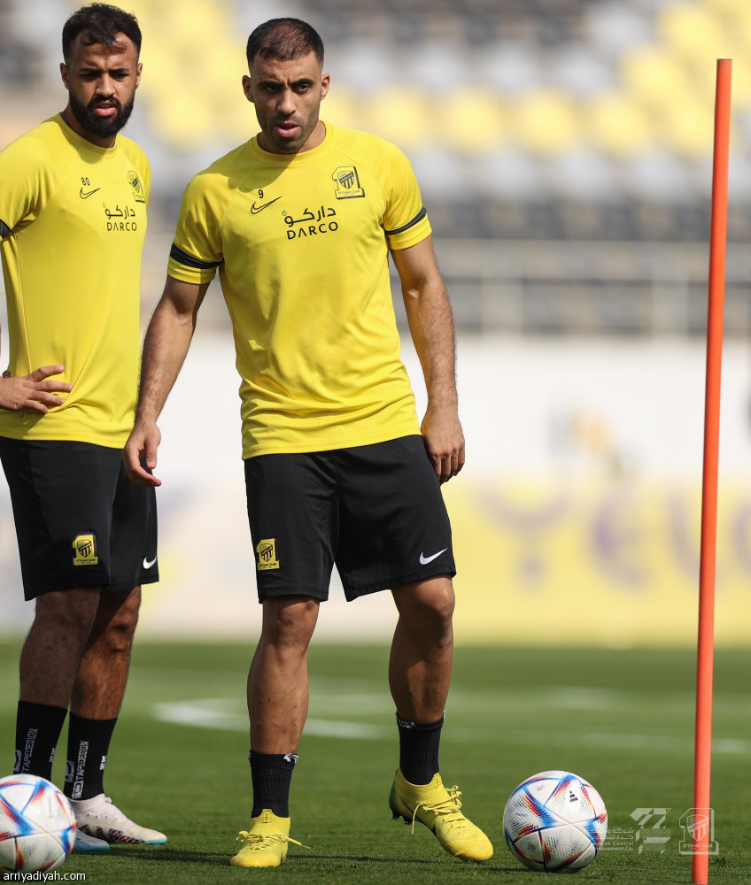 الاتحاد يتدرب.. ويغادر إلى الدمام