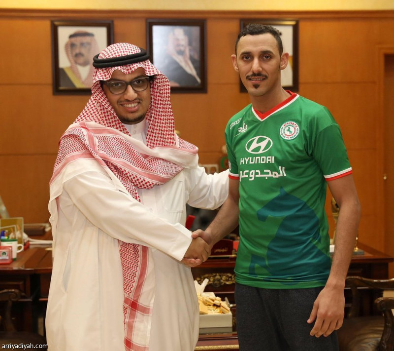 الاتفاق يوقع مع عبدالعزيز الناشي