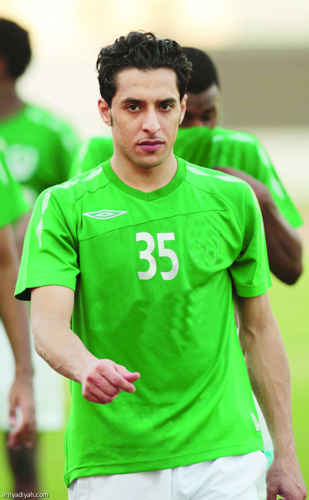 لاعبون مهاجرون.. طاروا ثم عادوا