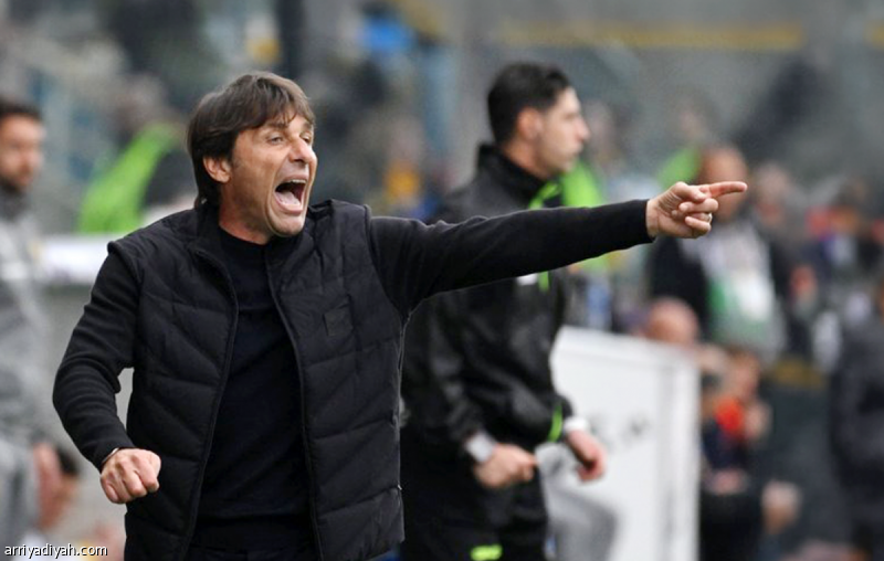 Conte leaves Napoli after tough win