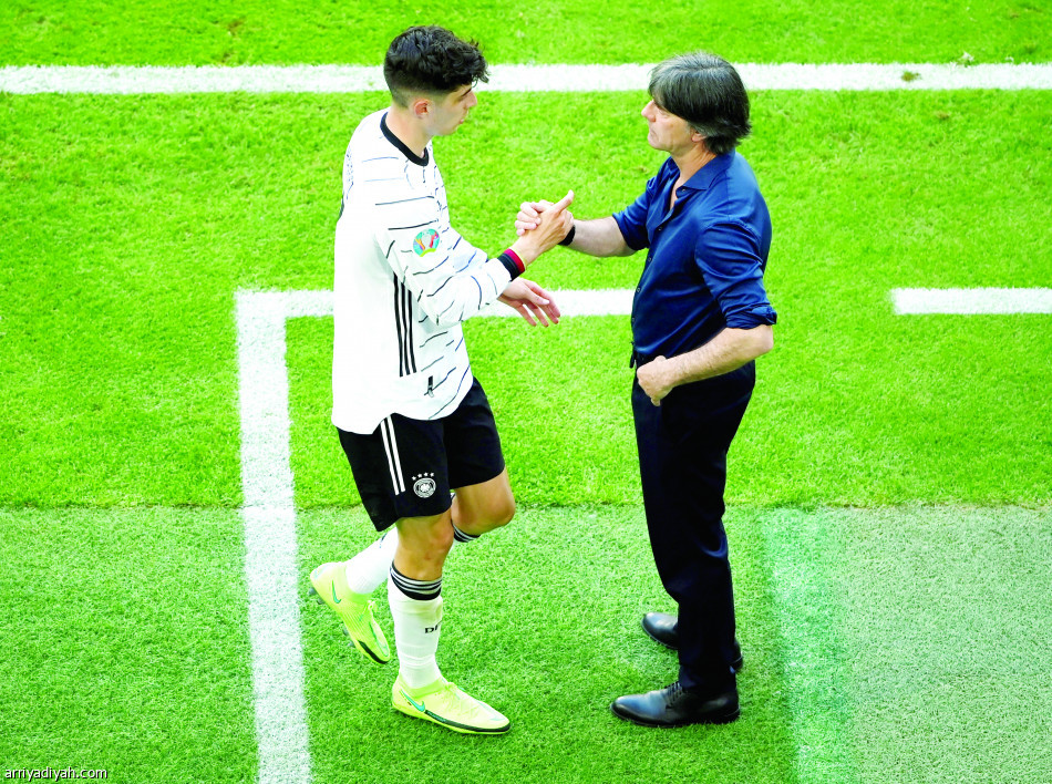 برباعية ثانية..
الماكينات تسقط البطل