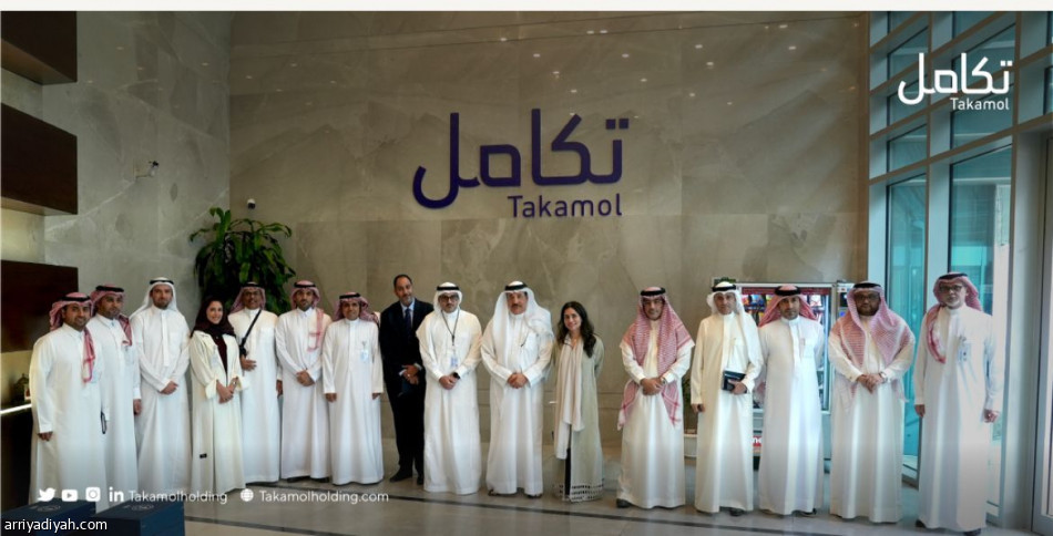 وزير العمل البحريني يزور «تكامل»