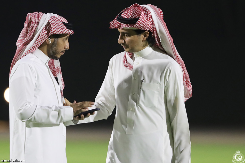 النصر يختتم تحضيراته بـ«كلمة فيتوريا»