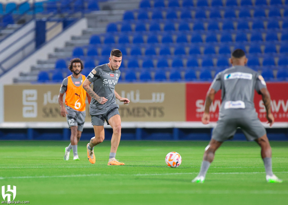 الهلال يفقد كوليبالي 21 يوما