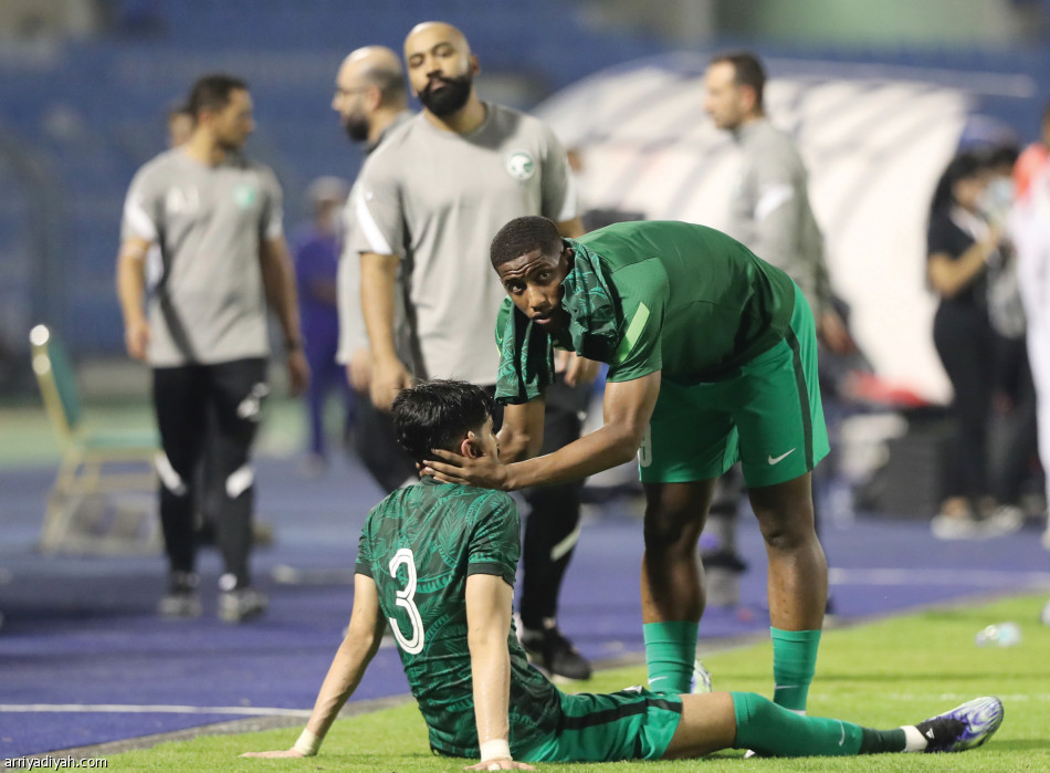الأخضر..
يخسر النهائي الرابع
