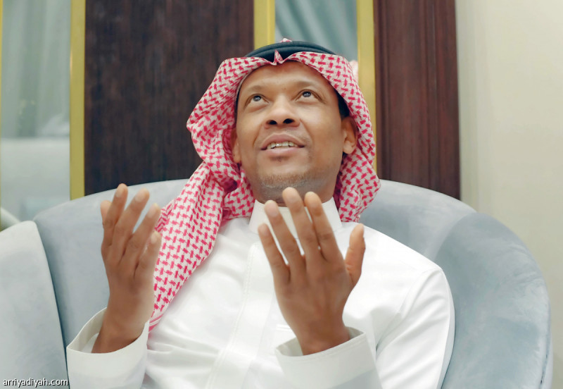 الدعيع:
خائف على الهلال