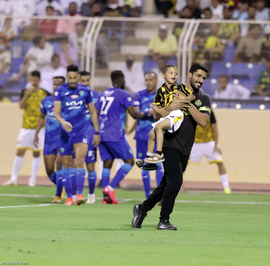 رومارينيو
يفض شراكة إيجالو