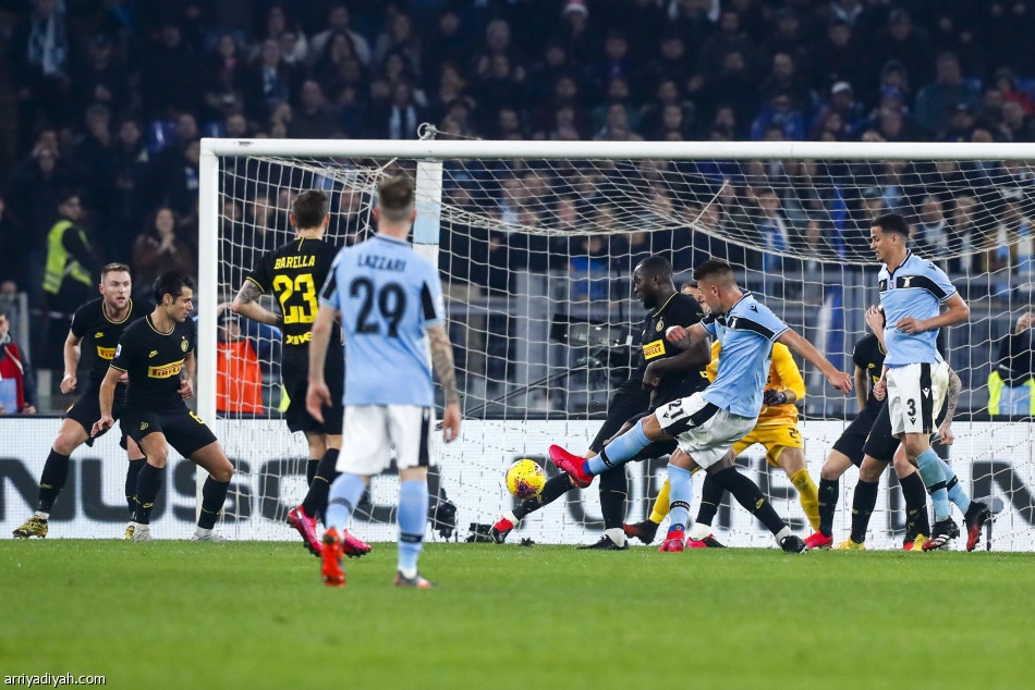 لاتسيو يقلبها على إنتر.. ويقفز إلى المركز الثاني