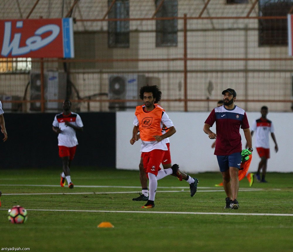 الرائد يكثف التدريبات الفنية قبل النصر