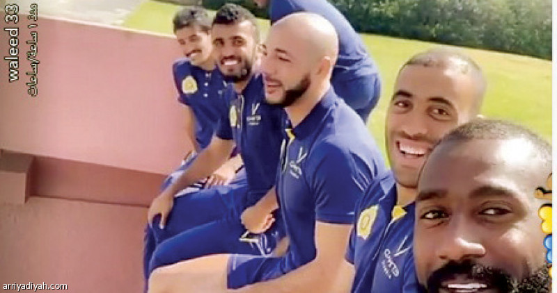 وليد
يطمئن النصراويين بفيديو حمد الله
