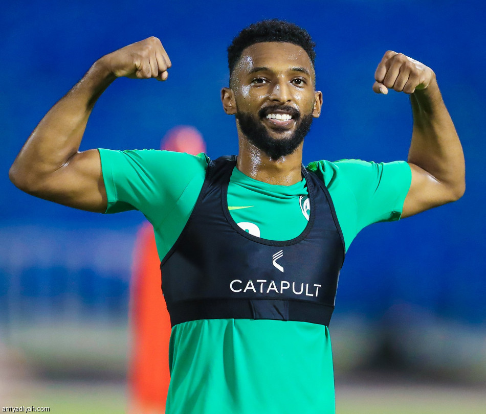 غدا.. الشهري يختبر لاعبي الأخضر أمام ساحل العاج