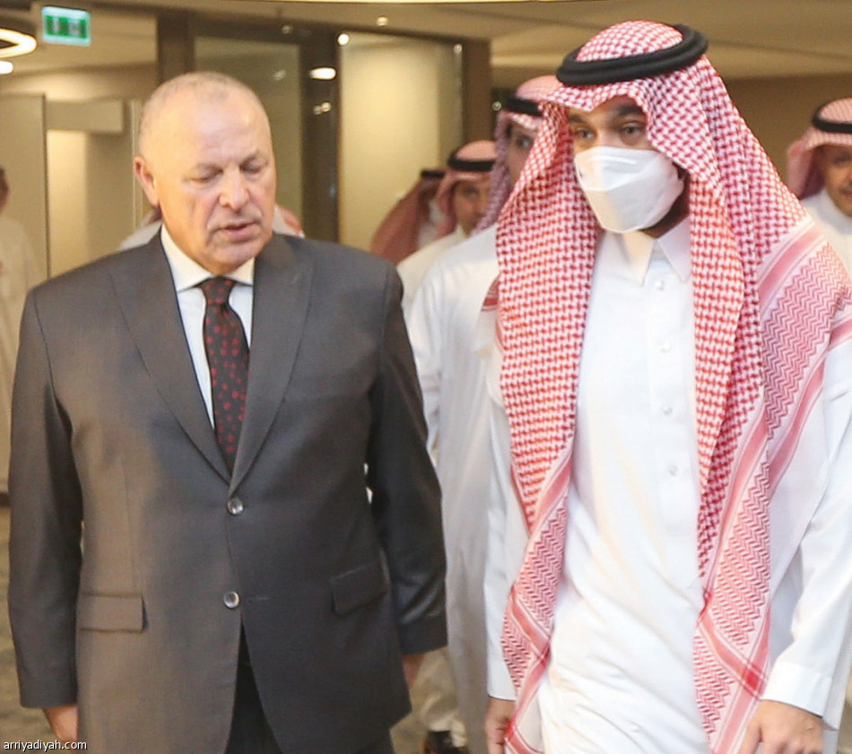 الفيصل يطلق 
4 مبادرات عربية