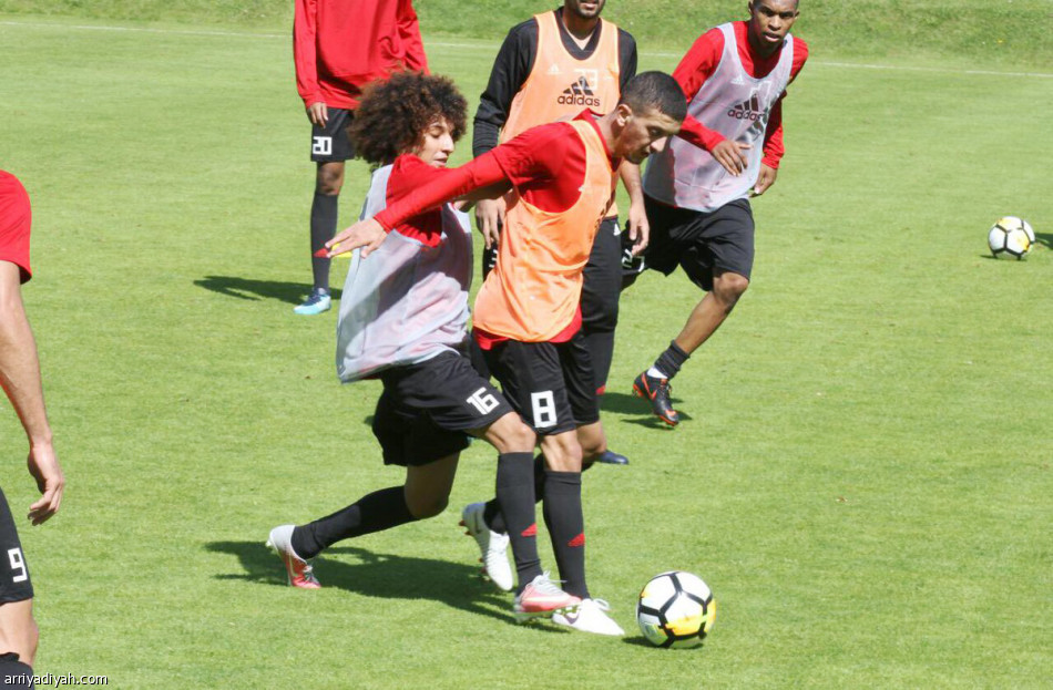 الوحدة 
يتدرب 90 دقيقة